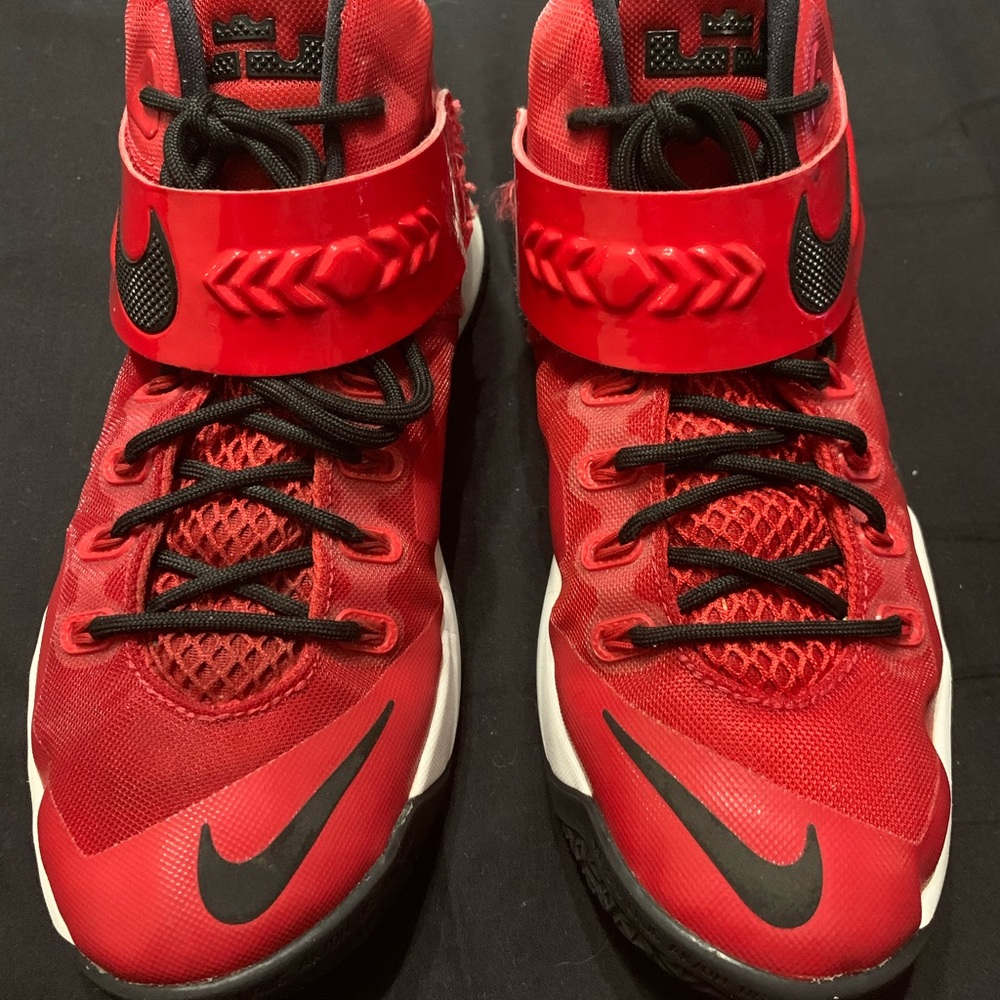 NIKE S8 LRJ6 AK/-OH US 330/503
